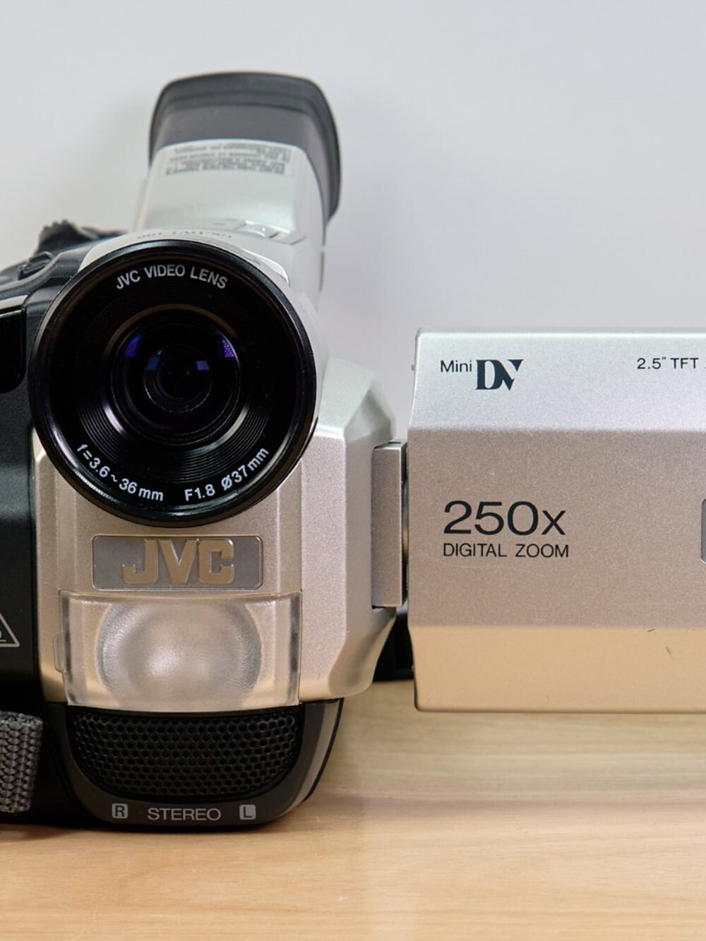 JVC GR-DVL100U MiniDV Camcorder, Digital Video Camera, Tested Working